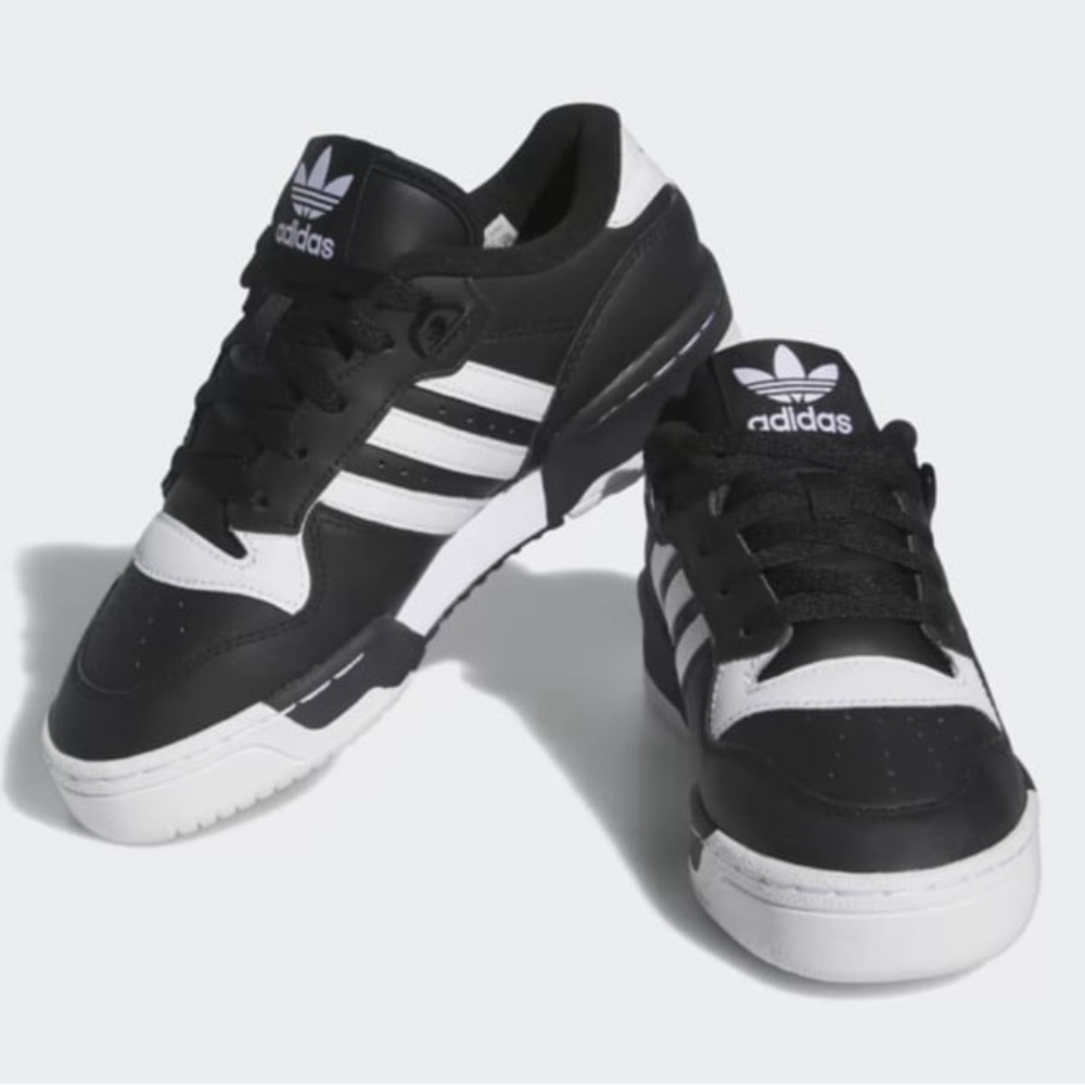 NWT Adidas Originals Rivalry Low Children’s Sneaker Kids Size 1